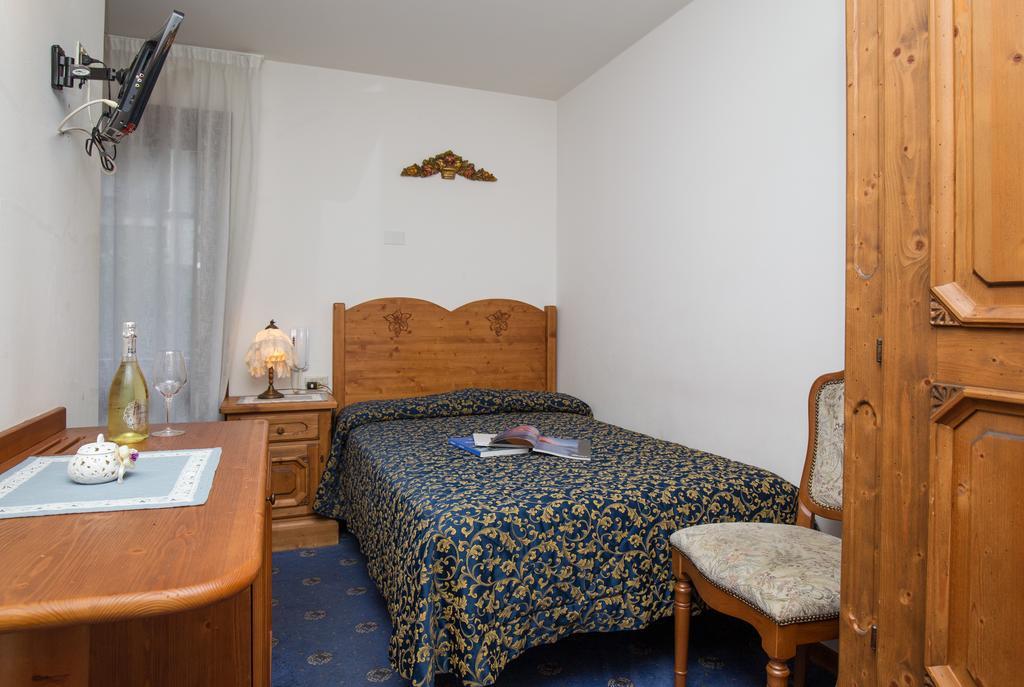 Villa Elena B&B Hotel San Martino Di Castrozza Eksteriør bilde