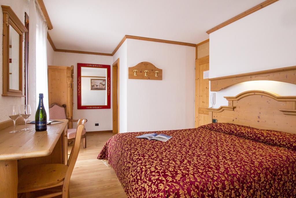 Villa Elena B&B Hotel San Martino Di Castrozza Eksteriør bilde
